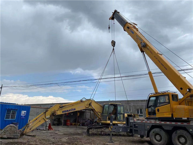 荔波县25吨吊车的工作半径是多少？